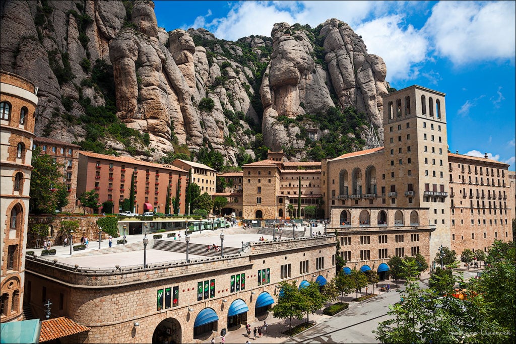 Barcelona, Montserrat, Dali — Day 1